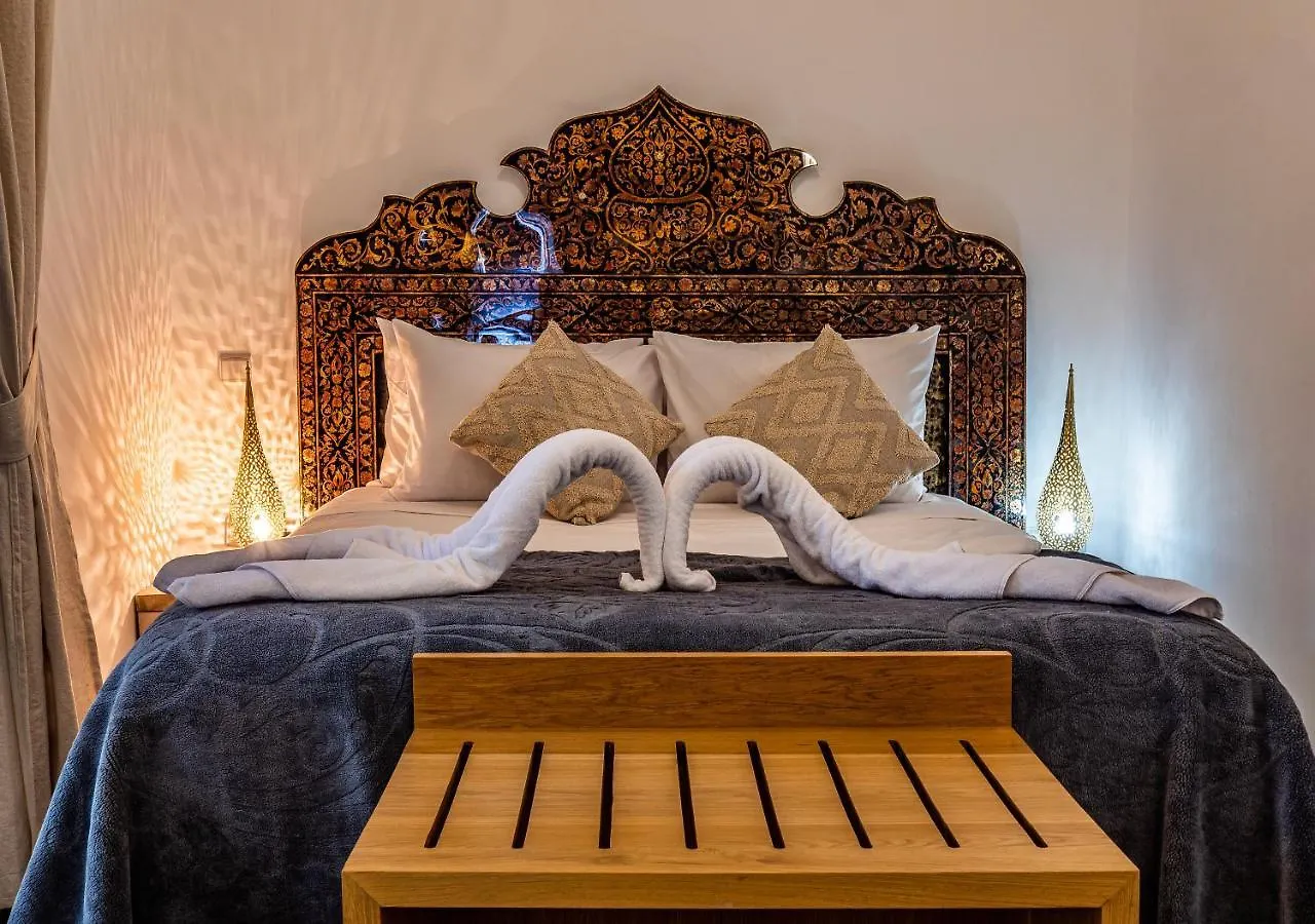 Riad Dar El Medina - Heated Swimming Pool, Jacuzzi & Spa Marrakesh
