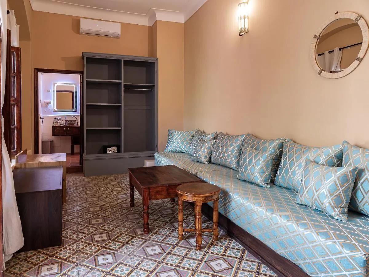 Riad Dar El Medina - Heated Swimming Pool, Jacuzzi & Spa Marrakesh