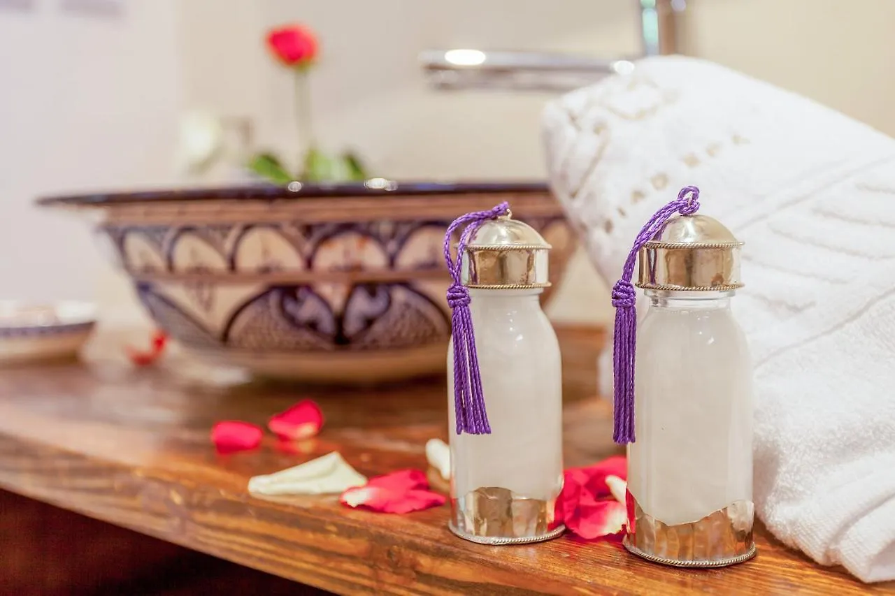 Riad Dar El Medina - Heated Swimming Pool, Jacuzzi & Spa Marrakesch