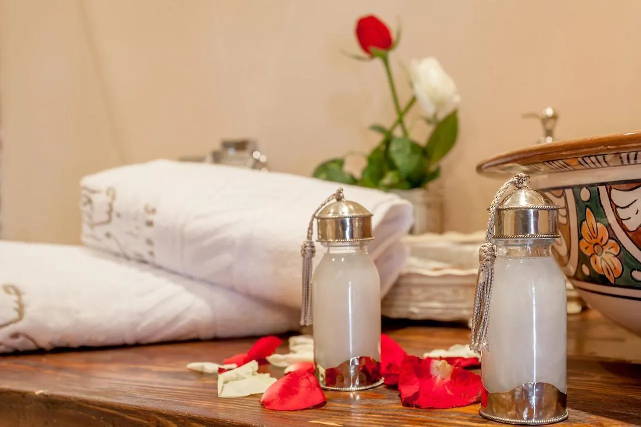 Riad Dar El Medina - Heated Swimming Pool, Jacuzzi & Spa Marrakesch
