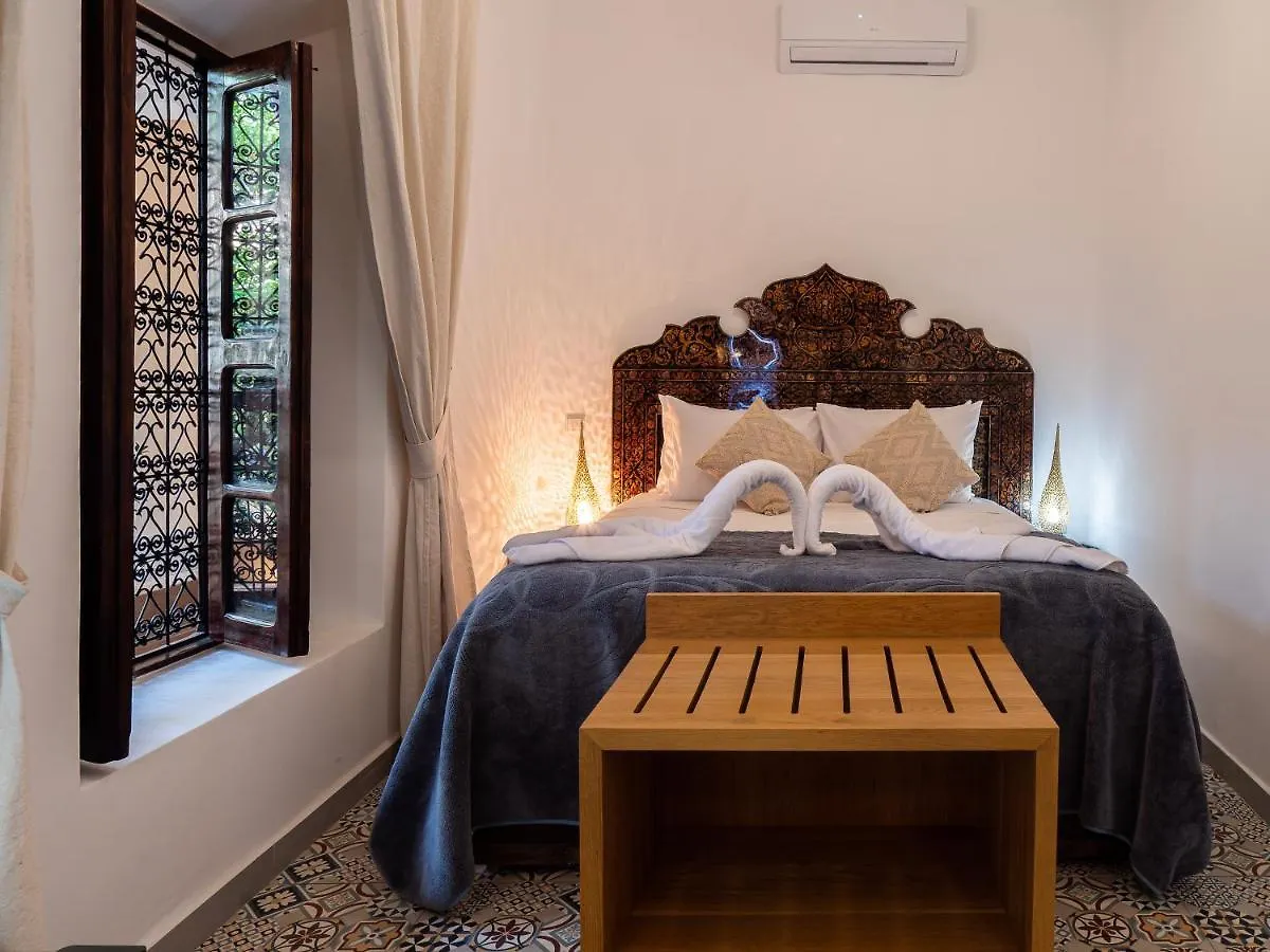 Riad Dar El Medina - Heated Swimming Pool, Jacuzzi & Spa Marrakesch