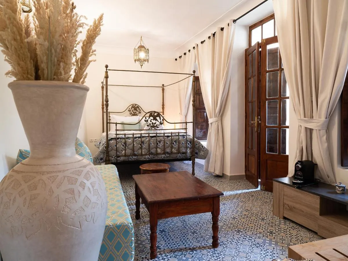 Riad Dar El Medina - Heated Swimming Pool, Jacuzzi & Spa Marrakesch Marokko