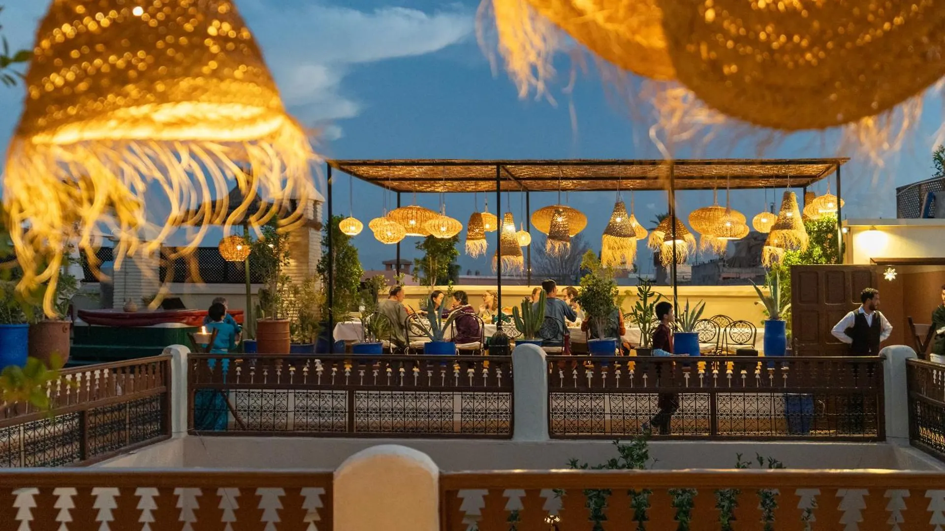 Riad Dar El Medina - Heated Swimming Pool, Jacuzzi & Spa Marrakesch