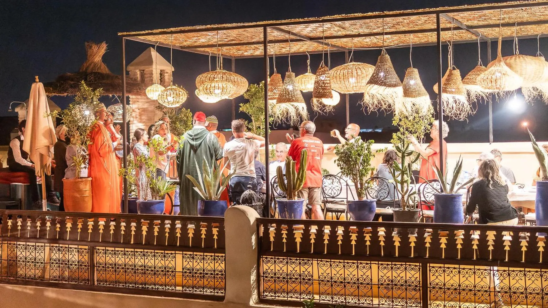 Riad Dar El Medina - Heated Swimming Pool, Jacuzzi & Spa Marrakesch